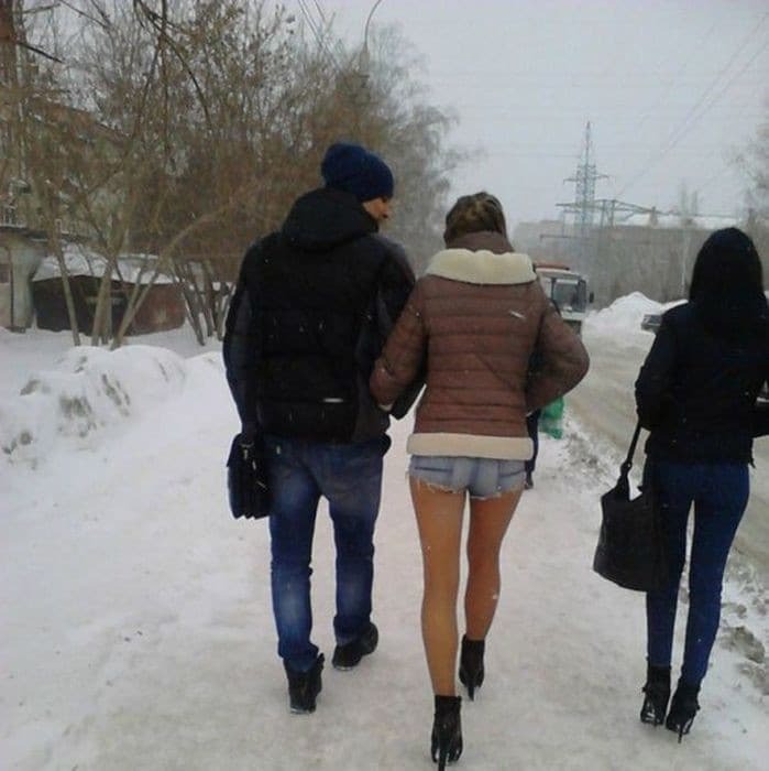 Холода нипочем: смешные фото людей, которые побороли зиму