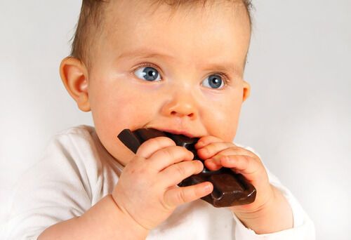 Чем побаловать ребенка: 5 полезных магазинных сладостей