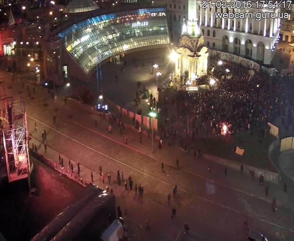 Не густо: на віче в Києві зібралися декілька сотень людей