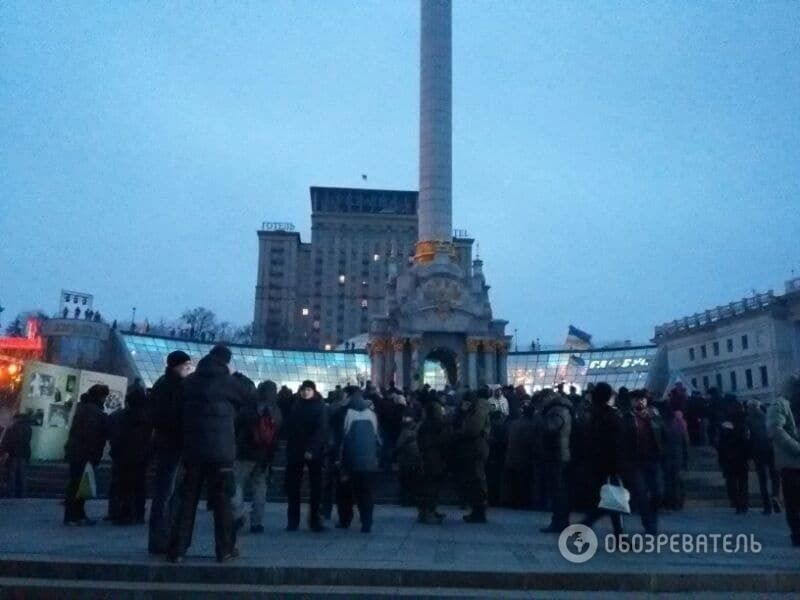 Не густо: на вече в Киеве собрались пару сотен человек