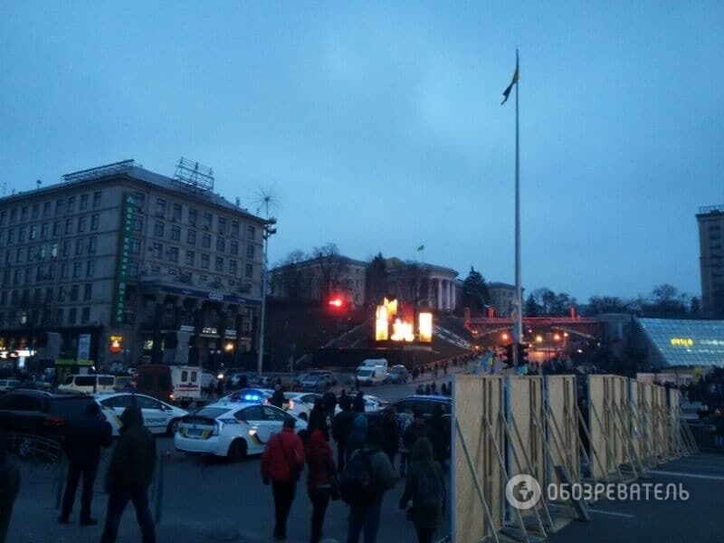 Не густо: на віче в Києві зібралися декілька сотень людей
