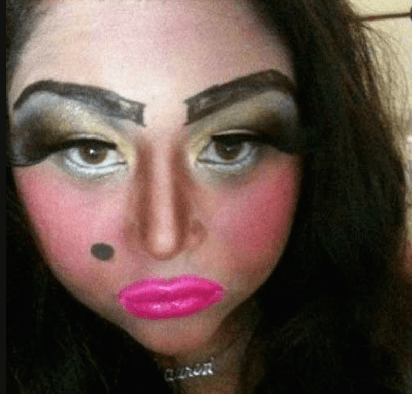 Жертвы гламура: топ-40 фото девушек, которые перестарались с макияжем