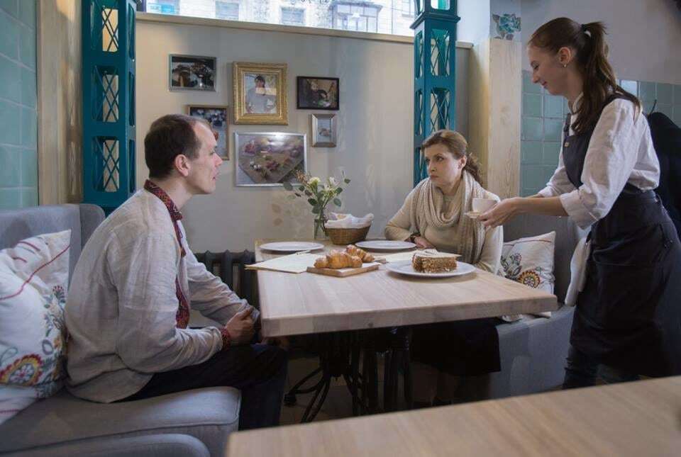Жена Порошенко сходила на кофе с больным ДЦП, которого выгнали из львовского ресторана: опубликованы фото