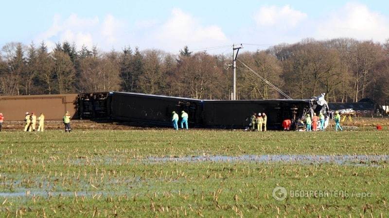 Смертельна катастрофа в Нідерландах: пасажирський потяг зіткнувся з краном. Фоторепортаж