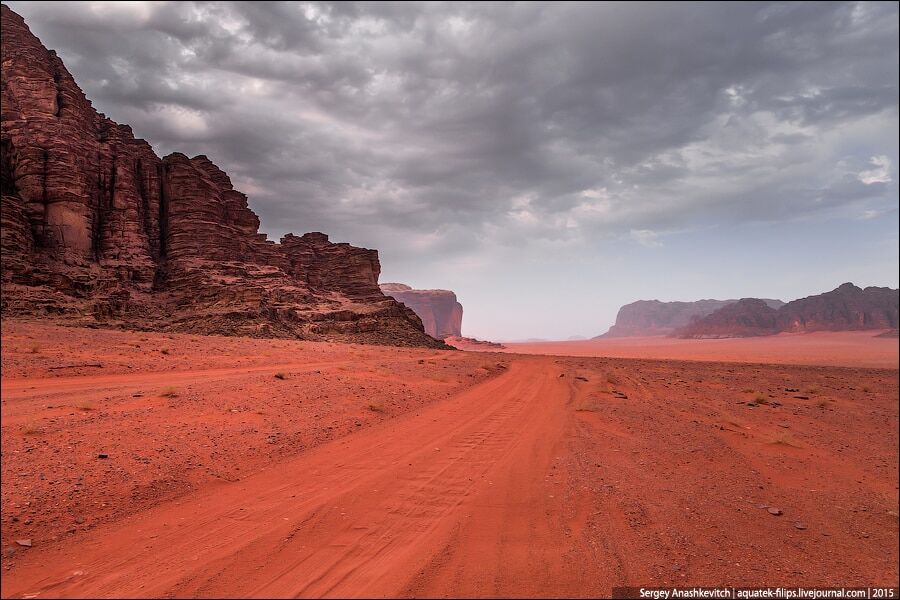 Пустыня Вади Рам в Иордании: потрясающее место, где снимали "Марсианина"