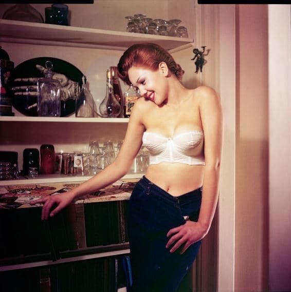 Опубликованы фото знаменитых моделей журнала Playboy 50-х годов