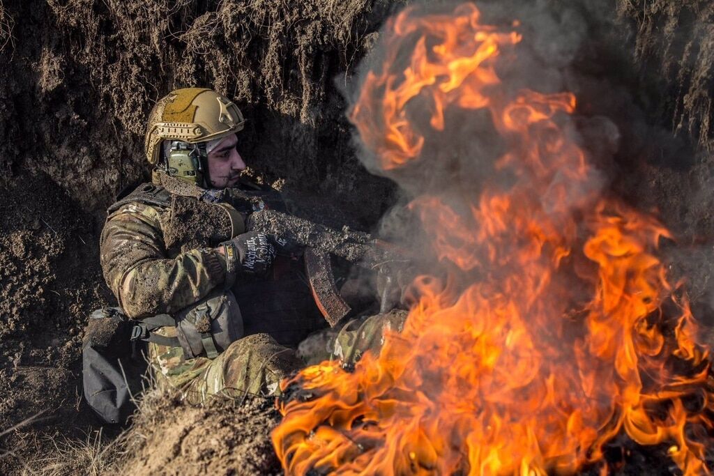 Пекло на землі: "Азов" показав свої гарячі навчання. Фоторепортаж