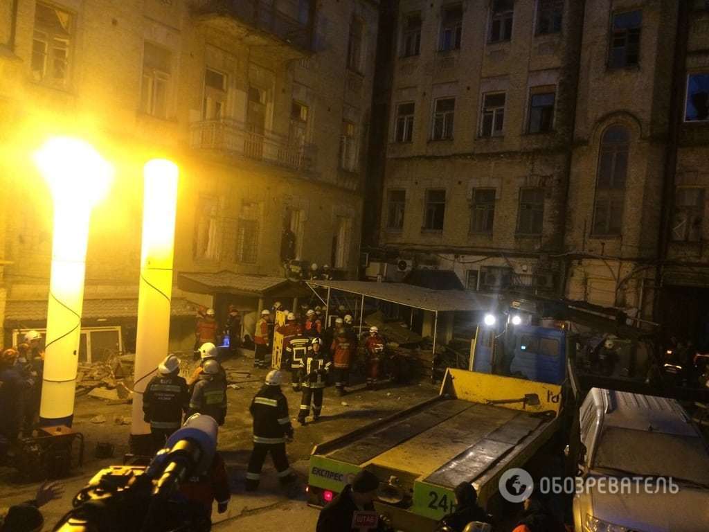 Обвалення будинку в Києві: в мерії заявили про одного загиблого, рятувальники спростовують