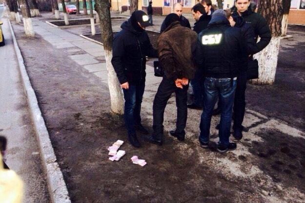 На Киевщине депутат попался на взятке в более 100 тыс. гривен, — Ольга Варченко
