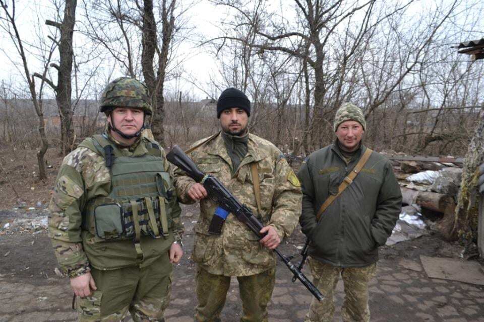 Бойцы АТО отбили у террористов Зайцево и захватили российские трофеи: фотофакт