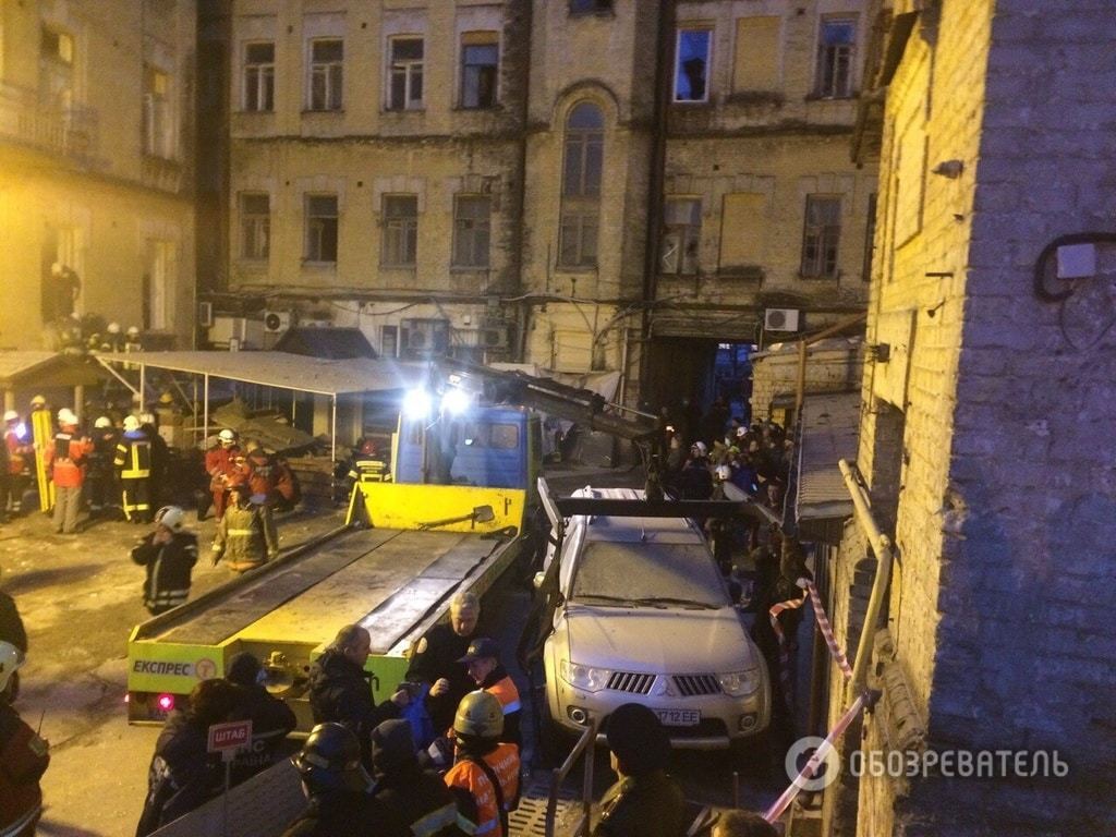 Обвалення будинку в Києві: в мерії заявили про одного загиблого, рятувальники спростовують