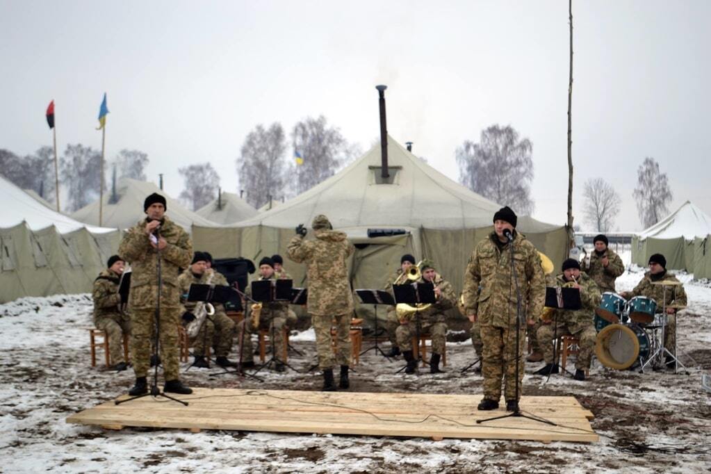 Український військовий оркестр яскраво "запалив" на полігоні: опубліковано відео
