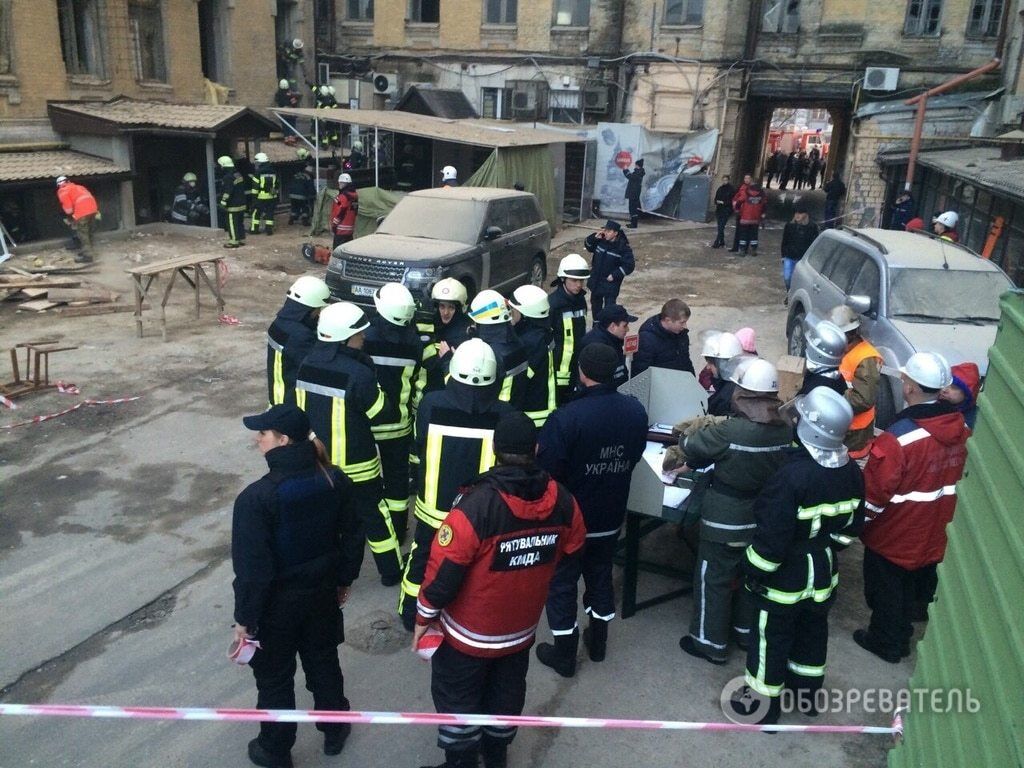 Обвал будинку в центрі Києві: подробиці НП, фото і відео