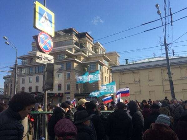 "Убитий за свободу": в Москві відбувся марш пам'яті Нємцова. Опубліковані фото і відео