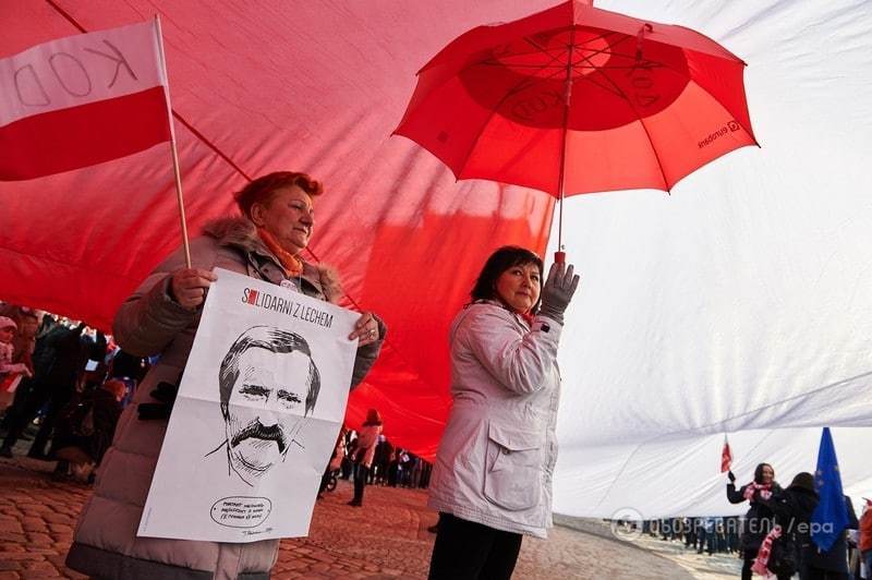 В Польше прошли масштабные митинги в поддержку Валенсы: опубликованы фото и видео