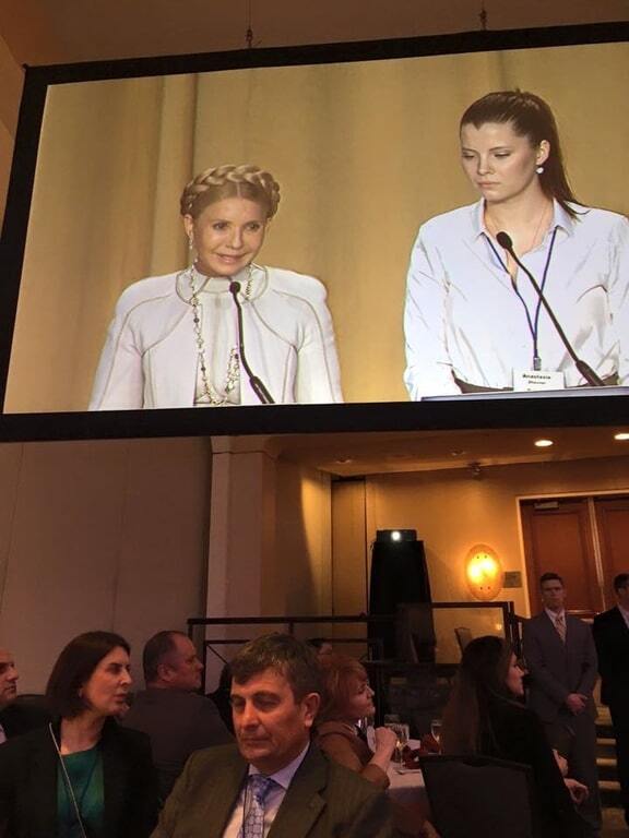 Пусть говорят, що дружби жіночої не буває: Тимошенко і Герман злилися в обіймах. Фотофакт