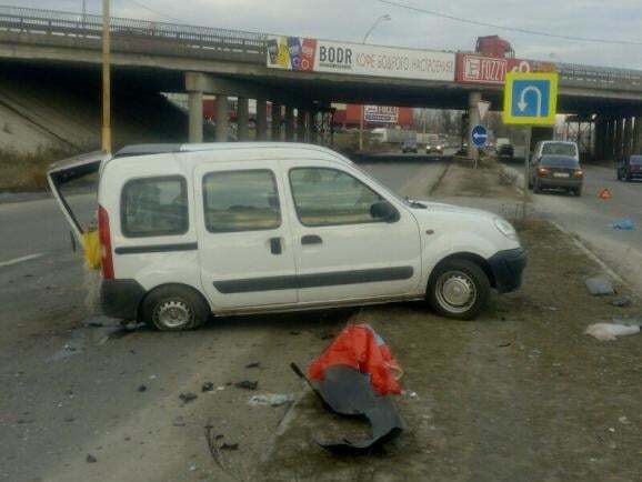 В Киеве произошла тройная авария: опубликованы фото