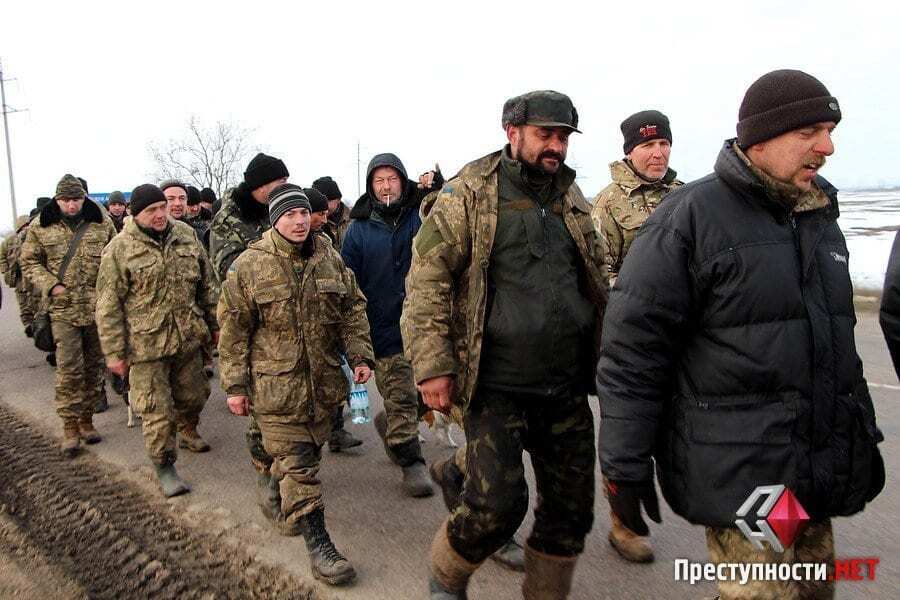 Піший похід: українські солдати влаштували бунт проти нелюдських умов на полігоні