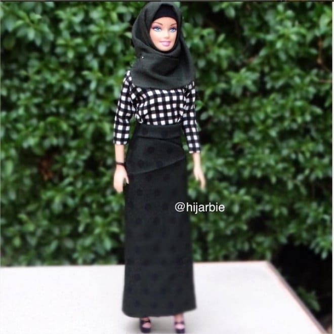 Барби в хиджабе: кукла-мусульманка стала звездой Instagram
