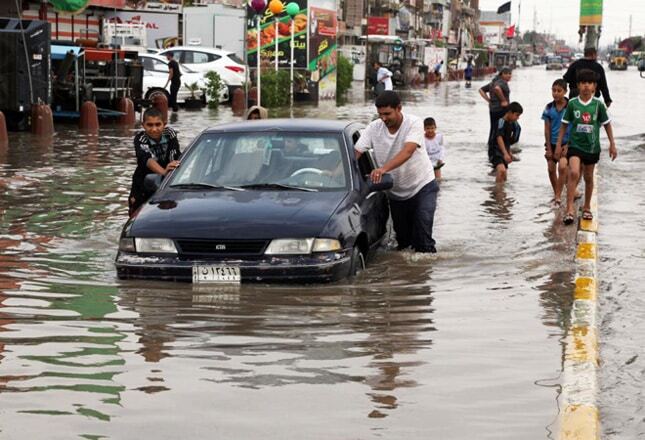 Через масштабну повінь у Малайзії евакуювали понад 4 тисячі людей. Опубліковані фото