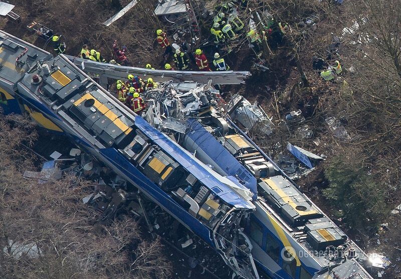 У Німеччині потяги зіткнулися лоб у лоб: 9 людей загинули, 150 - поранені