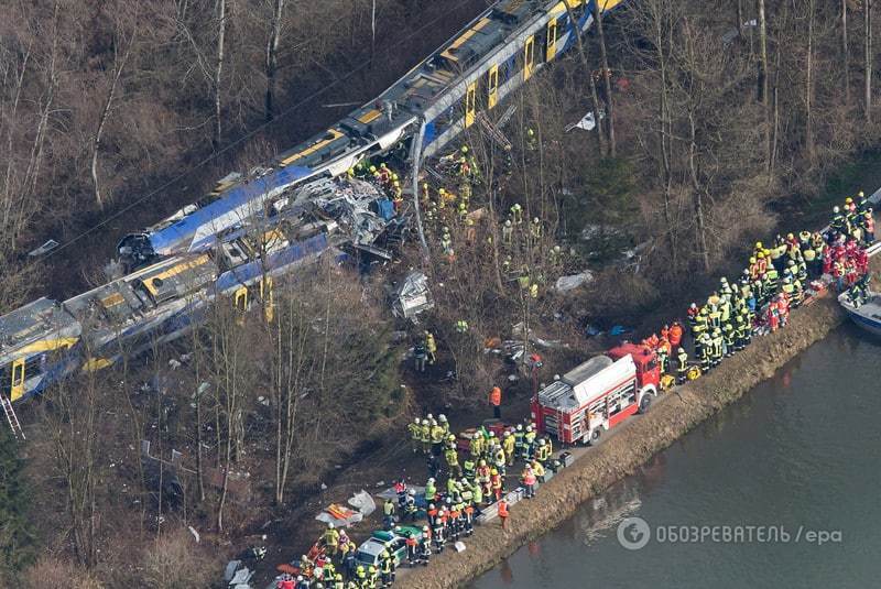 У Німеччині потяги зіткнулися лоб у лоб: 9 людей загинули, 150 - поранені