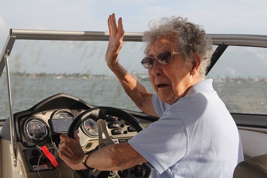 90-летняя американка отказалась от лечения рака и отправилась путешествовать