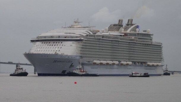 У Франції зійшов на воду найбільший круїзний лайнер у світі