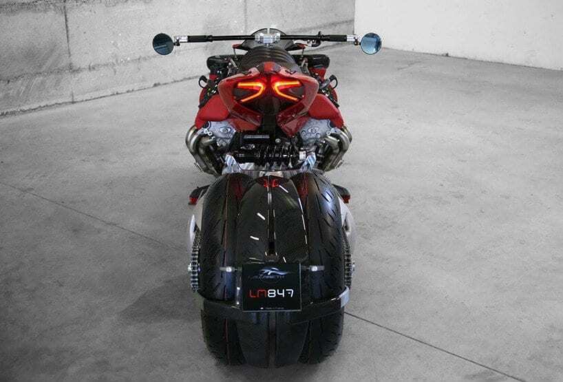 У Франції створений 4-колісний мотоцикл з мотором від Maserati