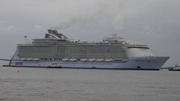 У Франції зійшов на воду найбільший круїзний лайнер у світі