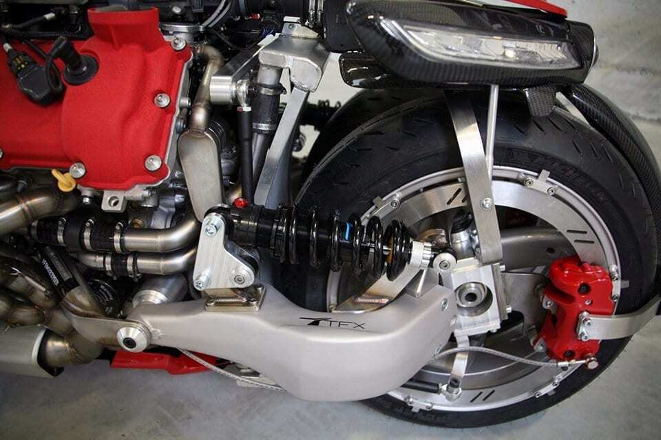 Во Франции создан 4-колесный мотоцикл с мотором от Maserati