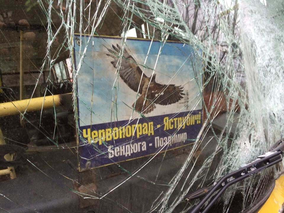 На Львовщине столкнулись рейсовые автобусы: десятки пострадавших