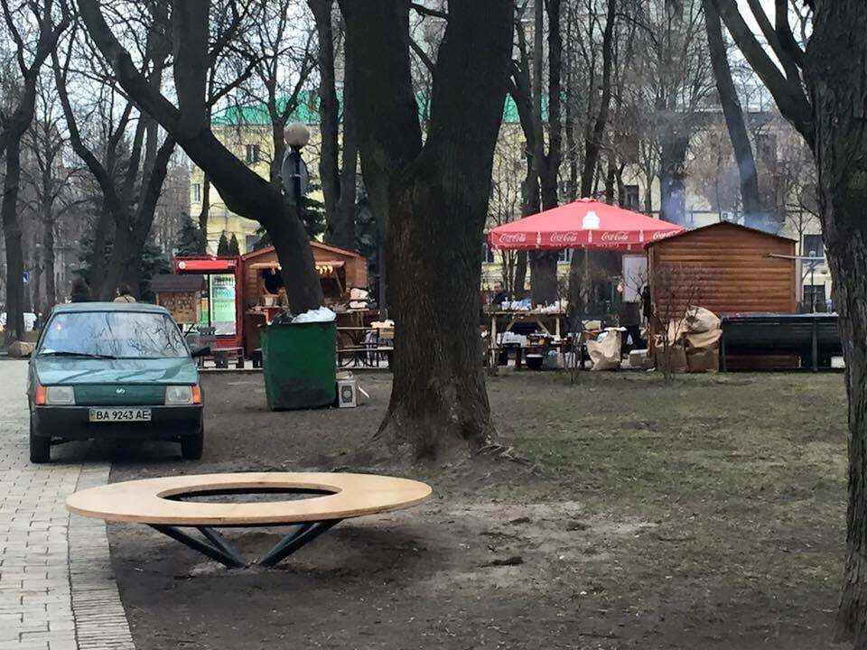 Кошмар в центре Киева: в соцсети пожаловались на беспорядок в парке Шевченко