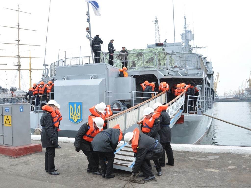 "Гетман Сагайдачный" вернулся в Одессу с украинско-турецких учений: фоторепортаж