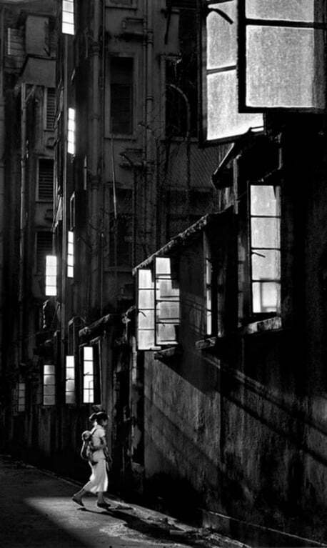 Очима 13-річного фотографа: з'явилися приголомшливі знімки Гонконга 1950-х років