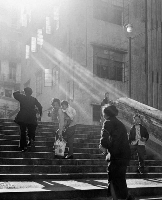 Очима 13-річного фотографа: з'явилися приголомшливі знімки Гонконга 1950-х років