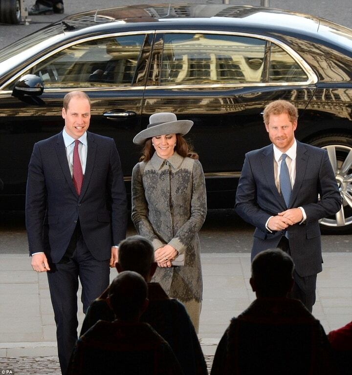 Три поколения британских монархов собрались на службе в Вестминстерском аббатстве