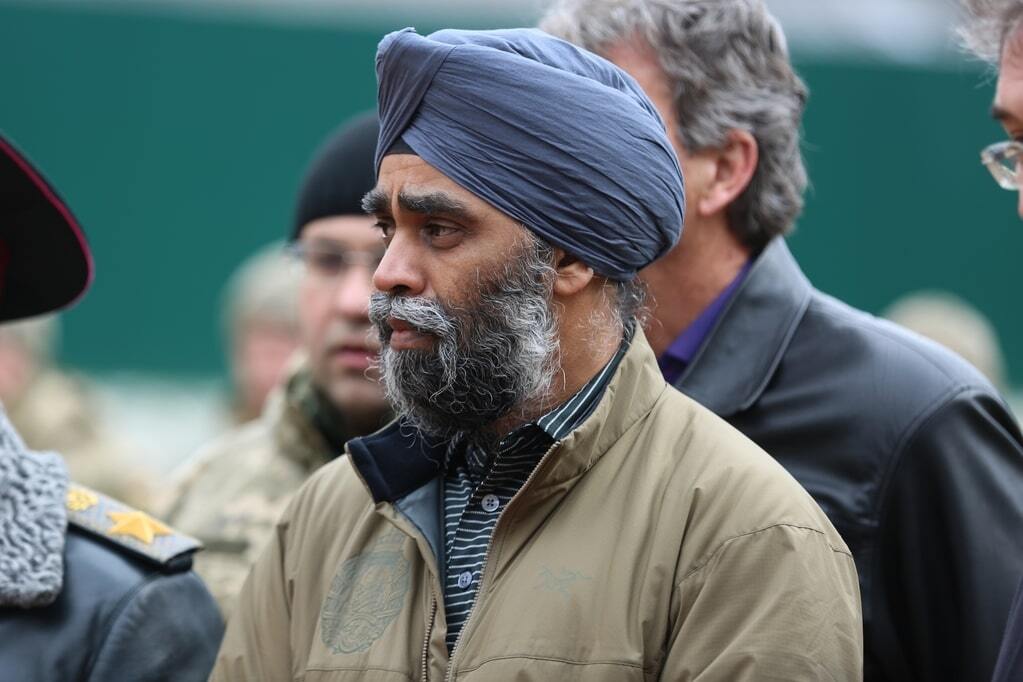 Реформи в Україні проходять швидко і помітно - міністр оборони Канади