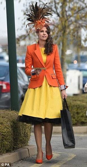 Парад шляпок: как прошел женский день на скачках в Челтенхэме