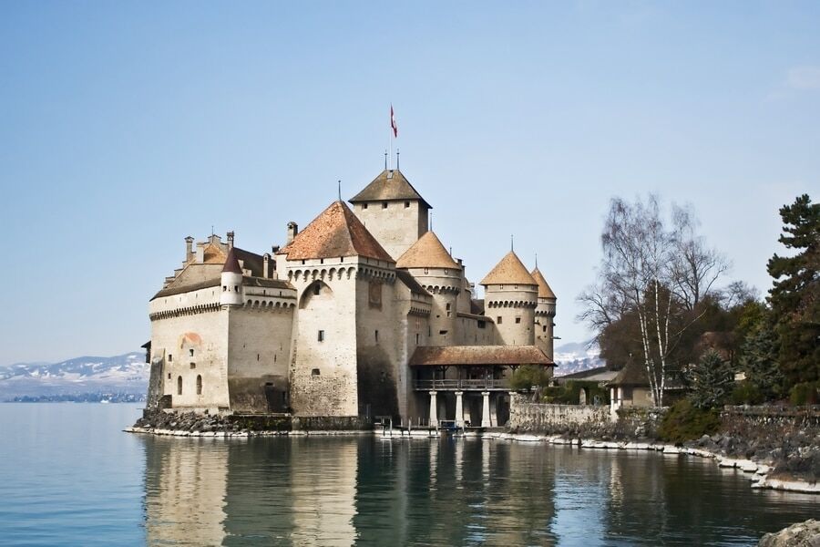 Безмятежная красота: живописные озера Швейцарии