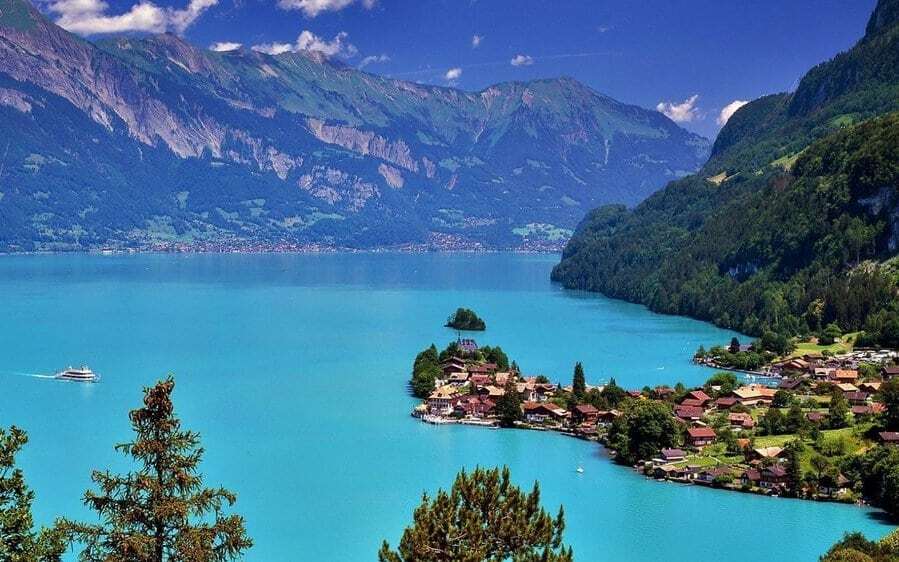 Безмятежная красота: живописные озера Швейцарии