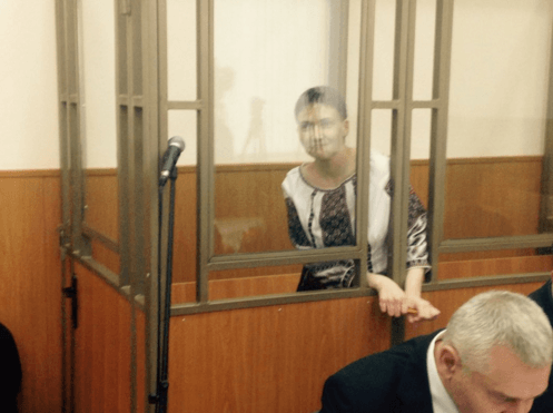 Битва за Надію: Савченко та її адвокат прийшли на суд у вишиванках