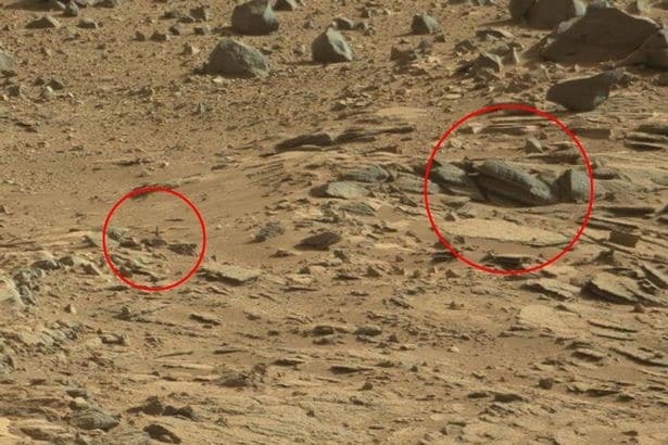 На Марсе нашли руины древнего храма и крест
