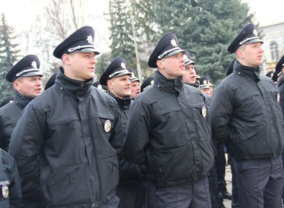 В Житомире приняли присягу 229 патрульных полицейских: опубликованы фото, видео