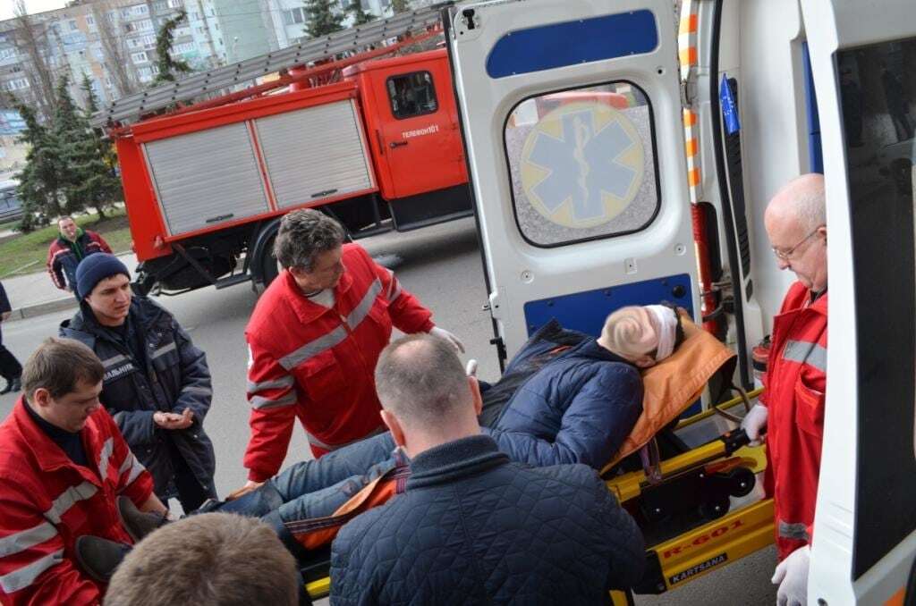 В центре Кировограда взорвалось самодельное устройство, есть раненые