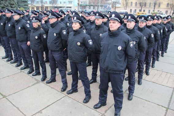 В Житомире приняли присягу 229 патрульных полицейских: опубликованы фото, видео