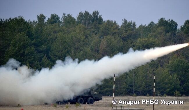 Попала точно в цель: Турчинов рассказал об успешном испытании ракет украинского производства