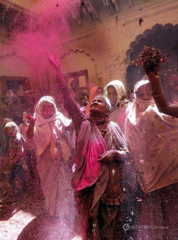 Буйство красок: как в Индии и Непале празднуют Фестиваль Холи