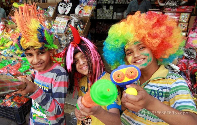 Буйство красок: как в Индии и Непале празднуют Фестиваль Холи