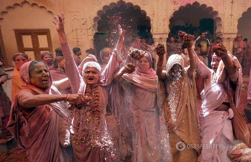 Буйство красок: как в Индии и Непале празднуют Фестиваль Холи